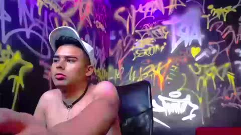 Snapshot of matthewlodge chatting on September 10, 2:27 pm matthewlodge online show from September 10, 2:27 pm