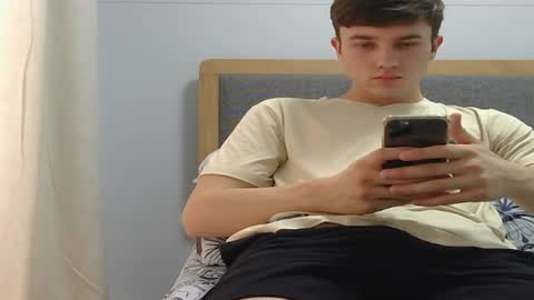 Snapshot of mattiestreams69 chatting on February 8, 11:01 am Mattie online show from February 8, 11:01 am