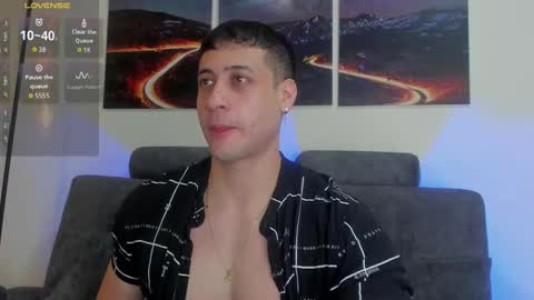 Snapshot of mattsaill_ chatting on October 8, 11:47 am mattsaill_ online show from October 8, 11:47 am