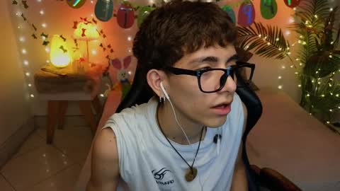 matty_spark online show from April 3, 1:52 pm