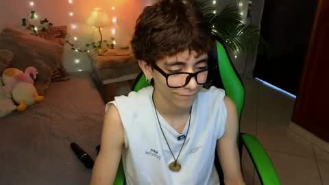 matty_spark online show from May 3, 1:25 pm