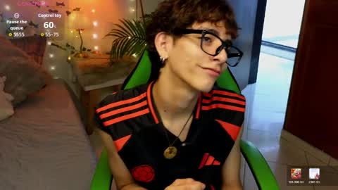 matty_spark online show from May 10, 1:23 pm
