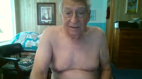 Snapshot of maturecouple1954 chatting on October 18, 12:21 pm SXECPL55 at G mail Dot Com online show from October 18, 12:21 pm