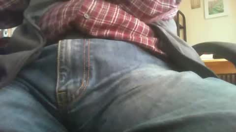 Maturedaddi online show from October 17, 9:46 am