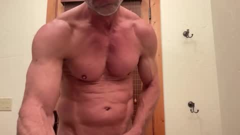 maturefit1 online show from February 27, 2:13 am