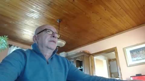 Maurice online show from April 8, 1:53 pm