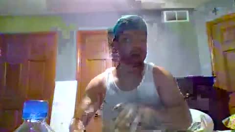 mauricescott online show from April 28, 7:24 am