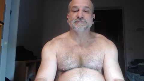 mauro1971 online show from February 5, 8:38 pm