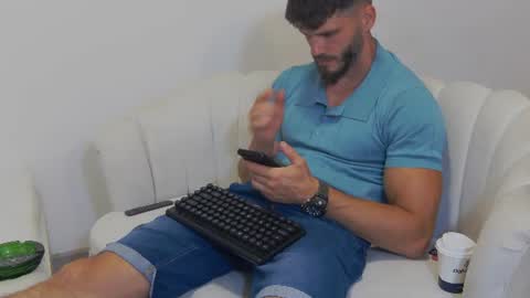 mauro_real_man online show from June 18, 6:24 pm