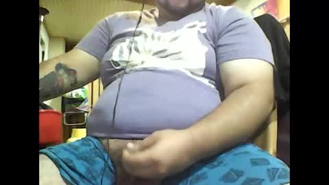 Snapshot of max26frost chatting on January 11, 6:14 am RoyMustang online show from January 11, 6:14 am