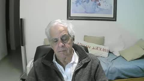 max_2017 online show from May 16, 3:15 am