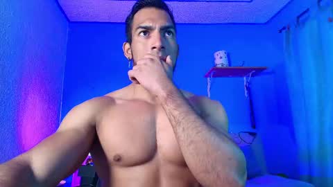 max_brown21 online show from January 29, 12:22 am