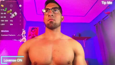 max_brown21 online show from February 7, 8:31 pm