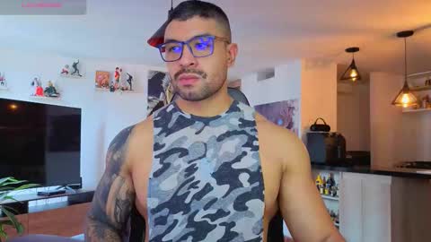 Max online show from November 23, 3:45 pm