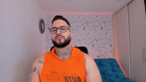 max D. online show from February 15, 1:41 pm