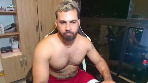 max_love25 online show from March 4, 11:56 pm