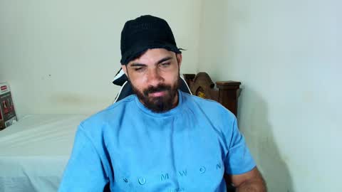 Snapshot of max_love25 chatting on October 26, 3:19 am max_love25 online show from October 26, 3:19 am