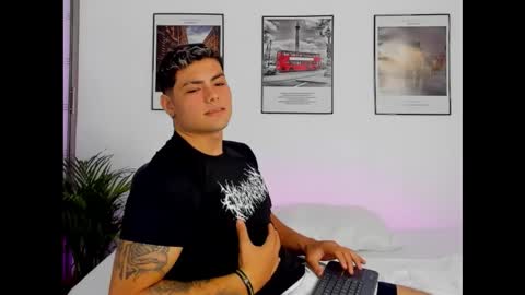 MAX MIULLER online show from October 13, 1:00 am