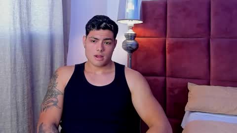 MAX MIULLER online show from October 28, 2:19 pm