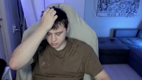 Max online show from February 1, 4:00 am