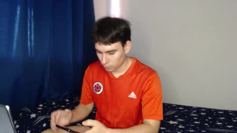 Snapshot of max_snow1616 chatting on October 10, 2:55 pm max_snow1616 online show from October 10, 2:55 pm