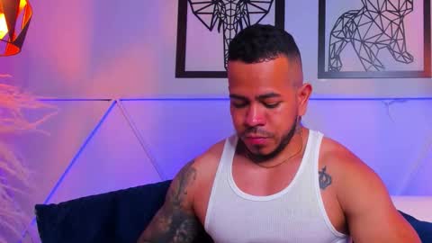 Snapshot of max_sstone chatting on September 20, 11:05 pm Max online show from September 20, 11:05 pm