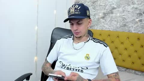 max_sstteel online show from April 25, 2:14 pm