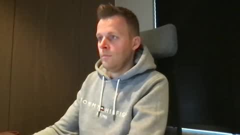 Snapshot of max_straight_1 chatting on January 28, 7:43 am Max take off clothes online show from January 28, 7:43 am