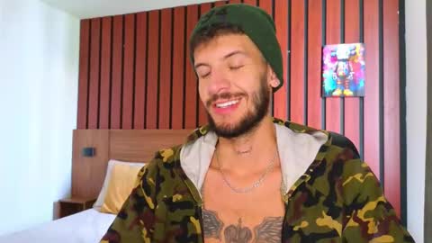 Max Taylor online show from February 5, 8:27 pm