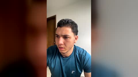 max_valiant1 online show from April 24, 12:40 pm