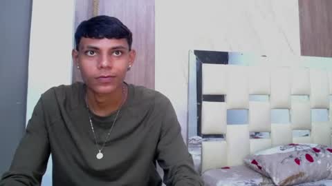 Snapshot of max_willians_ chatting on October 1, 11:52 pm max online show from October 1, 11:52 pm
