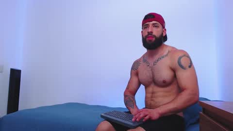 max_xl_ online show from March 25, 5:39 pm