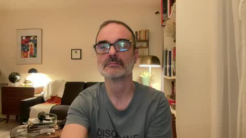 Snapshot of maxbow chatting on January 9, 6:36 pm Max Mikado online show from January 9, 6:36 pm