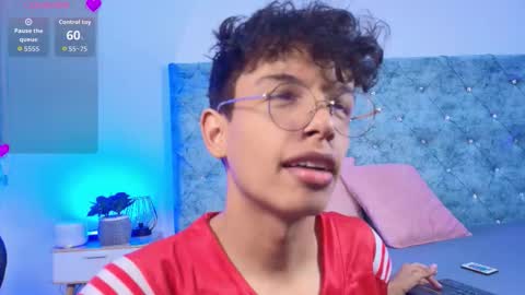 M A X F R O S T   online show from January 31, 7:34 pm