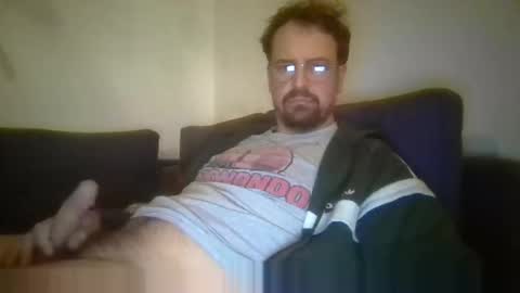 Snapshot of maxhorn591 chatting on October 20, 9:41 pm maxhorn591 online show from October 20, 9:41 pm
