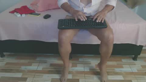 Max Hunter online show from September 13, 4:46 am