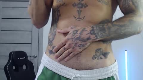 Snapshot of maxi_foxxx chatting on September 19, 7:09 am Maximus Fox online show from September 19, 7:09 am
