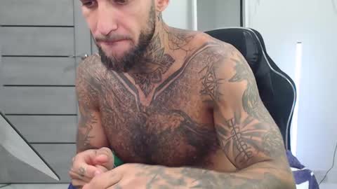 Snapshot of maxi_foxxx chatting on September 18, 6:59 am Maximus Fox online show from September 18, 6:59 am