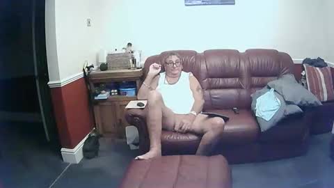 Snapshot of maxi_johnes chatting on September 15, 10:55 pm MAX online show from September 15, 10:55 pm