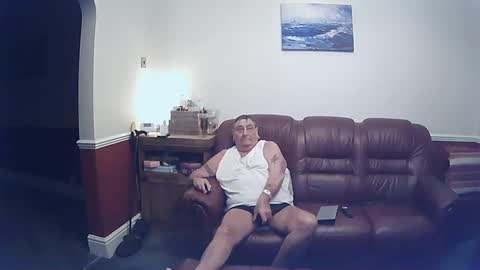 Snapshot of maxi_johnes chatting on February 8, 9:36 pm MAX online show from February 8, 9:36 pm