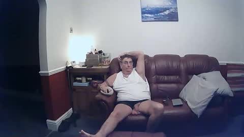 Snapshot of maxi_johnes chatting on March 10, 8:45 pm MAX online show from March 10, 8:45 pm