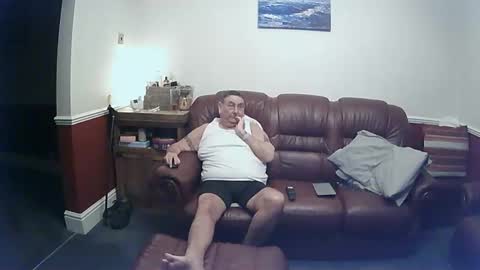 Snapshot of maxi_johnes chatting on January 18, 8:51 pm MAX online show from January 18, 8:51 pm