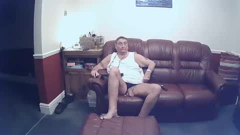 Snapshot of maxi_johnes chatting on January 14, 9:41 pm MAX online show from January 14, 9:41 pm