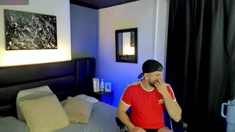 Snapshot of maxiimo_wolf chatting on September 20, 12:54 am Maximo Wolf online show from September 20, 12:54 am