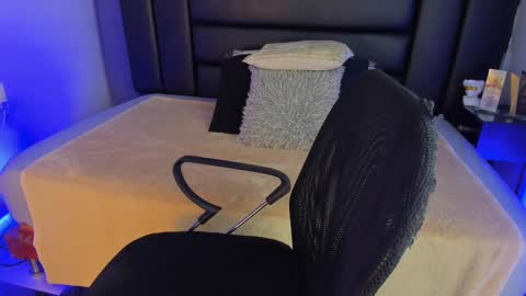 Snapshot of maxiimo_wolf chatting on February 28, 2:31 am Maximo Wolf online show from February 28, 2:31 am