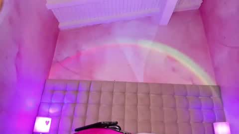 Snapshot of maxim_walker chatting on October 12, 7:35 am maxim online show from October 12, 7:35 am