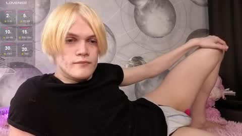 Max online show from April 5, 4:58 pm