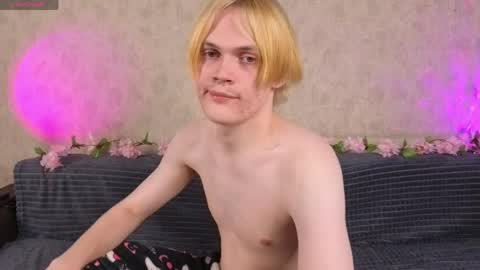 Max online show from April 2, 1:08 pm