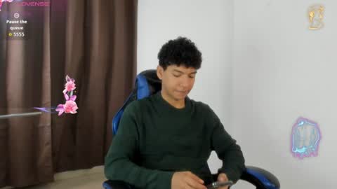 Maximiliano online show from June 13, 1:09 pm