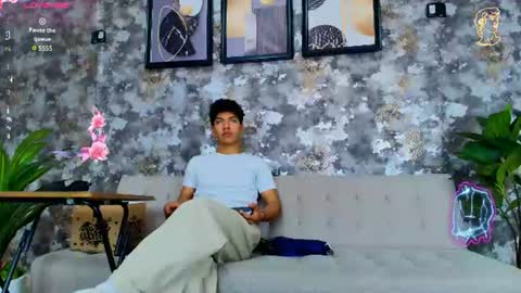 Maximiliano online show from June 15, 1:25 pm